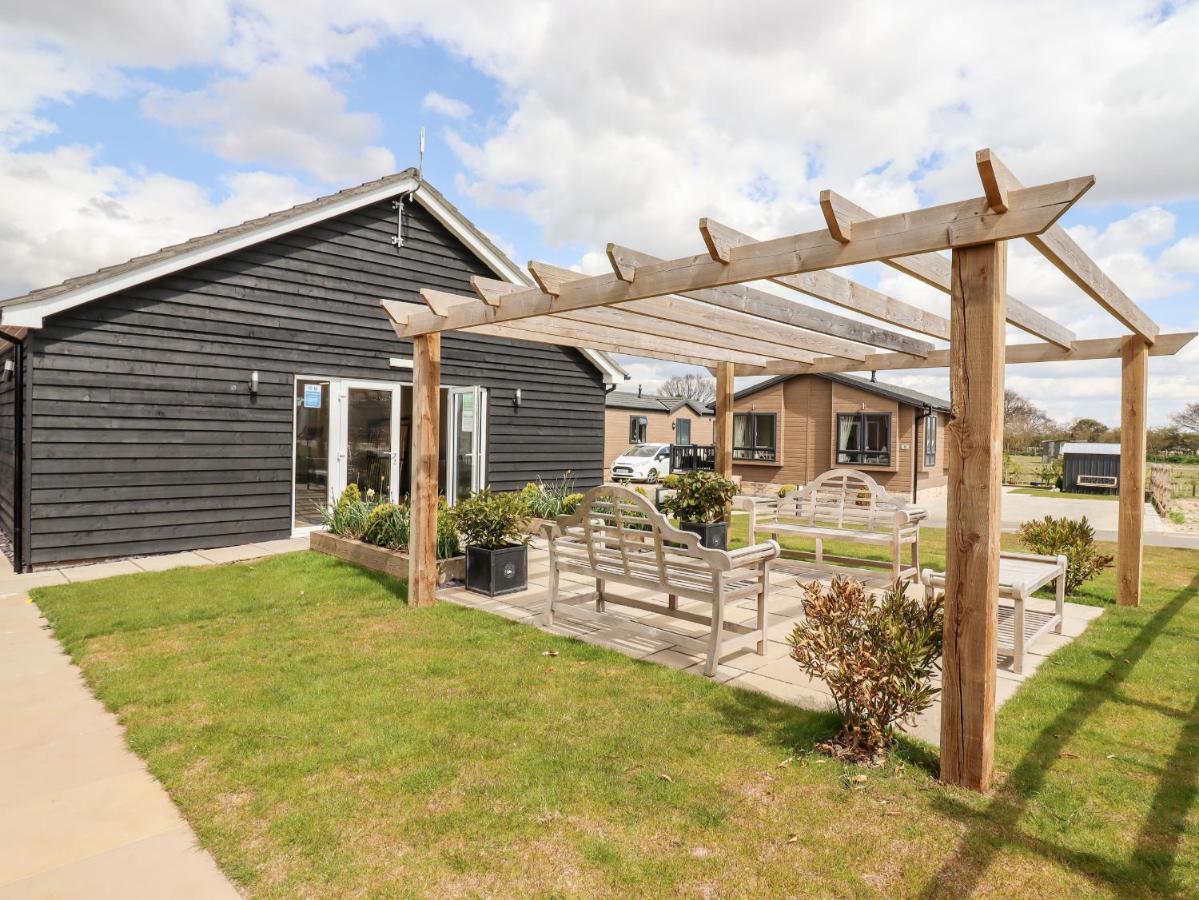 12 Bucklesham Park Villa Ipswich Ngoại thất bức ảnh